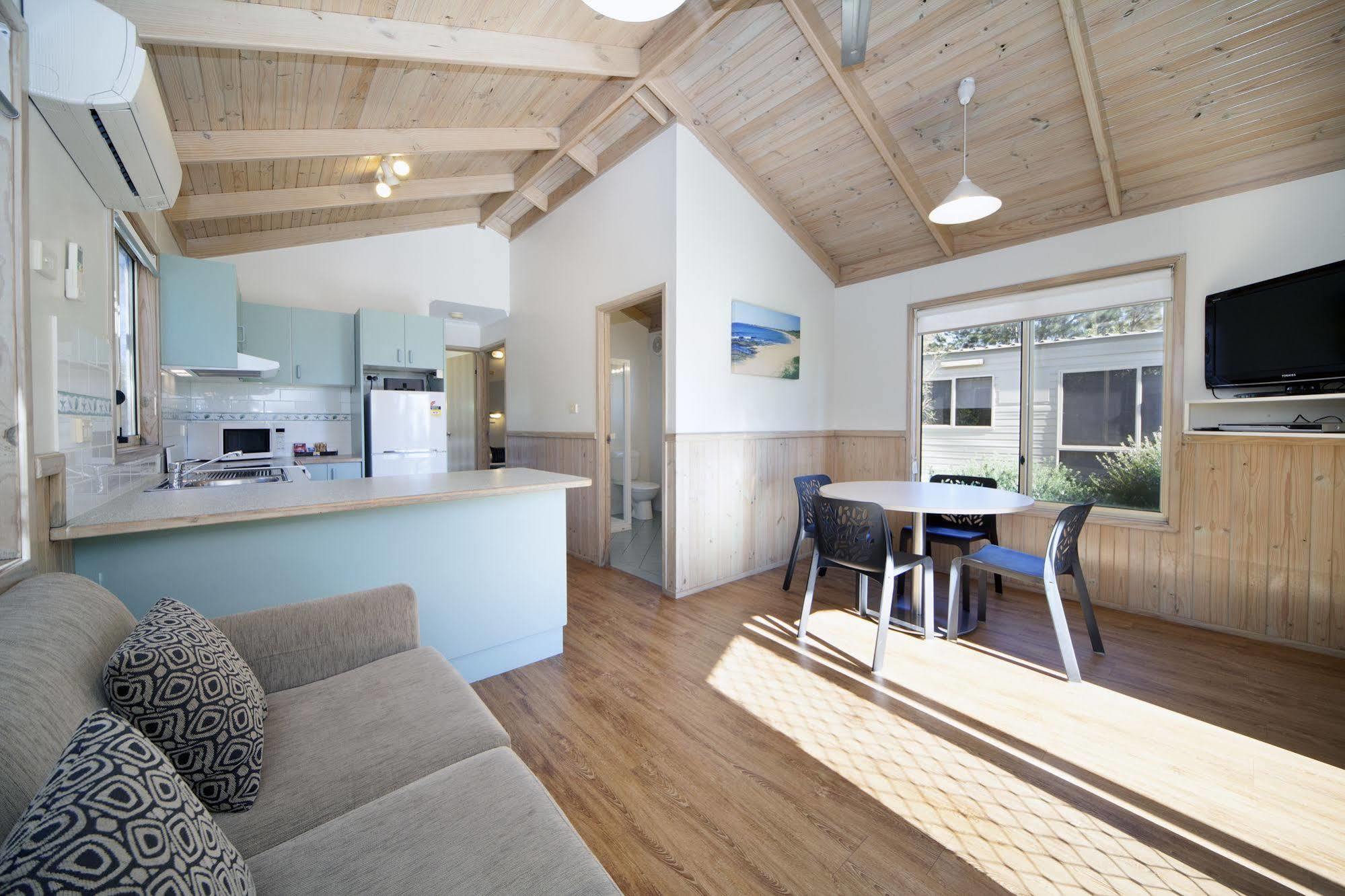 Hotel Holiday Haven Culburra Beach Exterior foto
